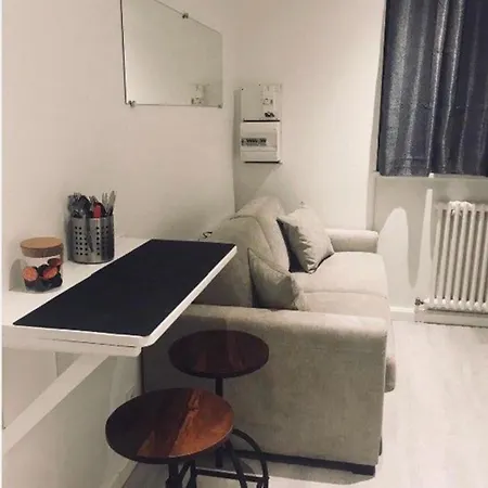 Bright With Wifi At The Foot Of The Slopes Apartment *